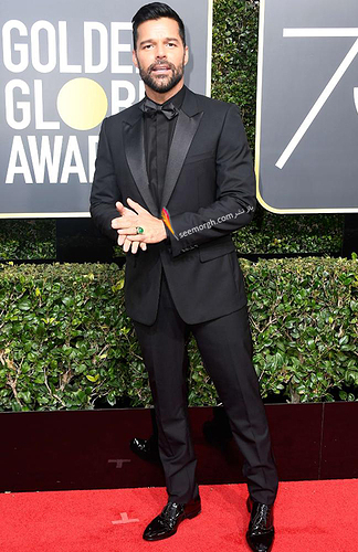 ricky-martin-suit-golden-globe2018